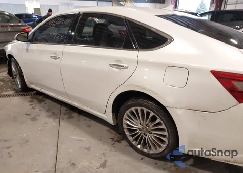 2017 Toyota Avalon Limited z USA, uszkodzony, nr VIN 4T1BK1EB2HU263965